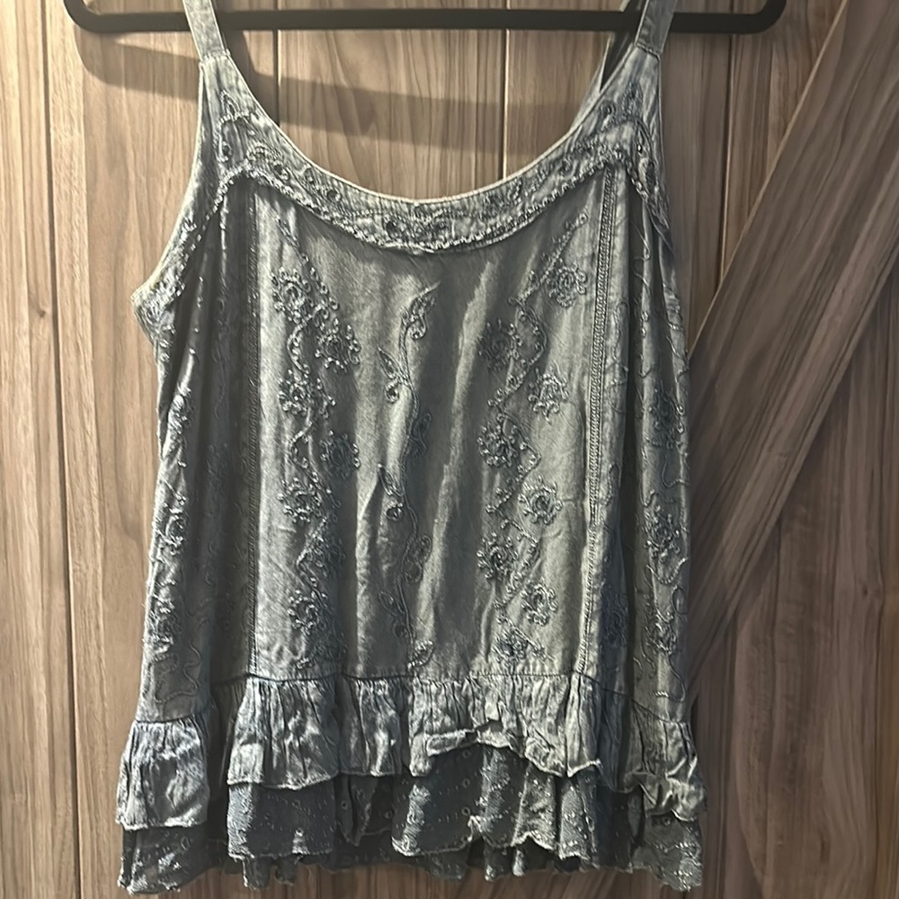 Denim sleeveless camisole with scoop neck and ruffled embellishments